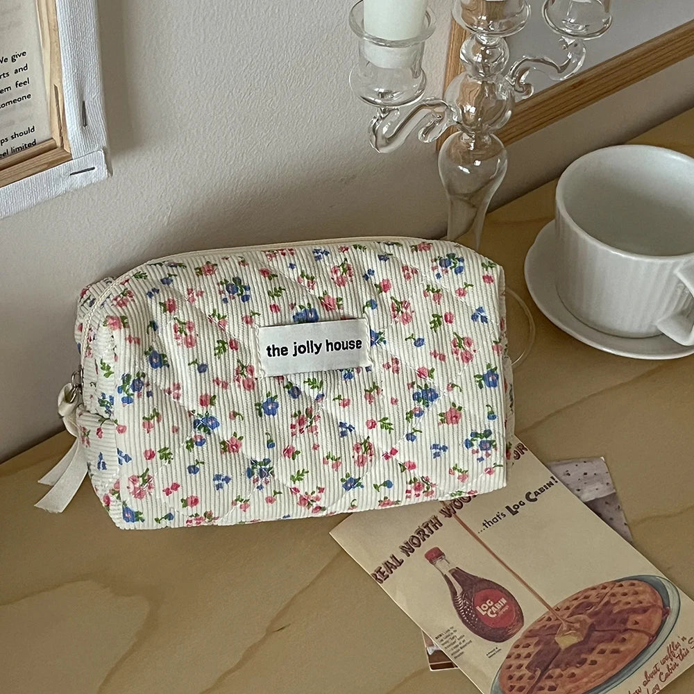 Vintage Travel Floral Quilted Makeup Bag