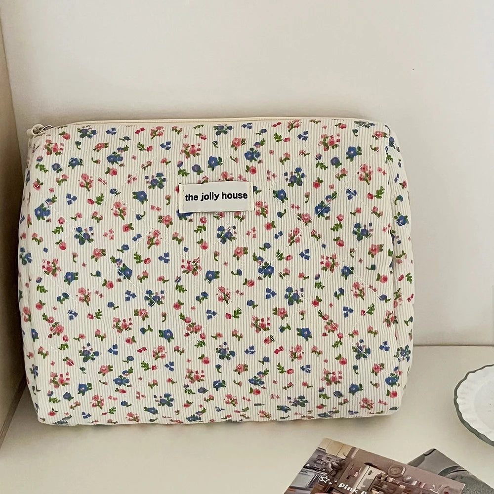 Vintage Travel Floral Quilted Makeup Bag